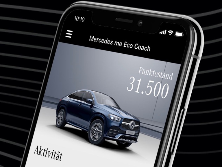 App Mercedes-Benz Eco Coach | Applicazioni | Mercedes-Benz L'App Mercedes-Benz Eco Coach si apre su uno smartphone e viene visualizzato il punteggio ottenuto grazie a uno stile di guida particolarmente ecologico.