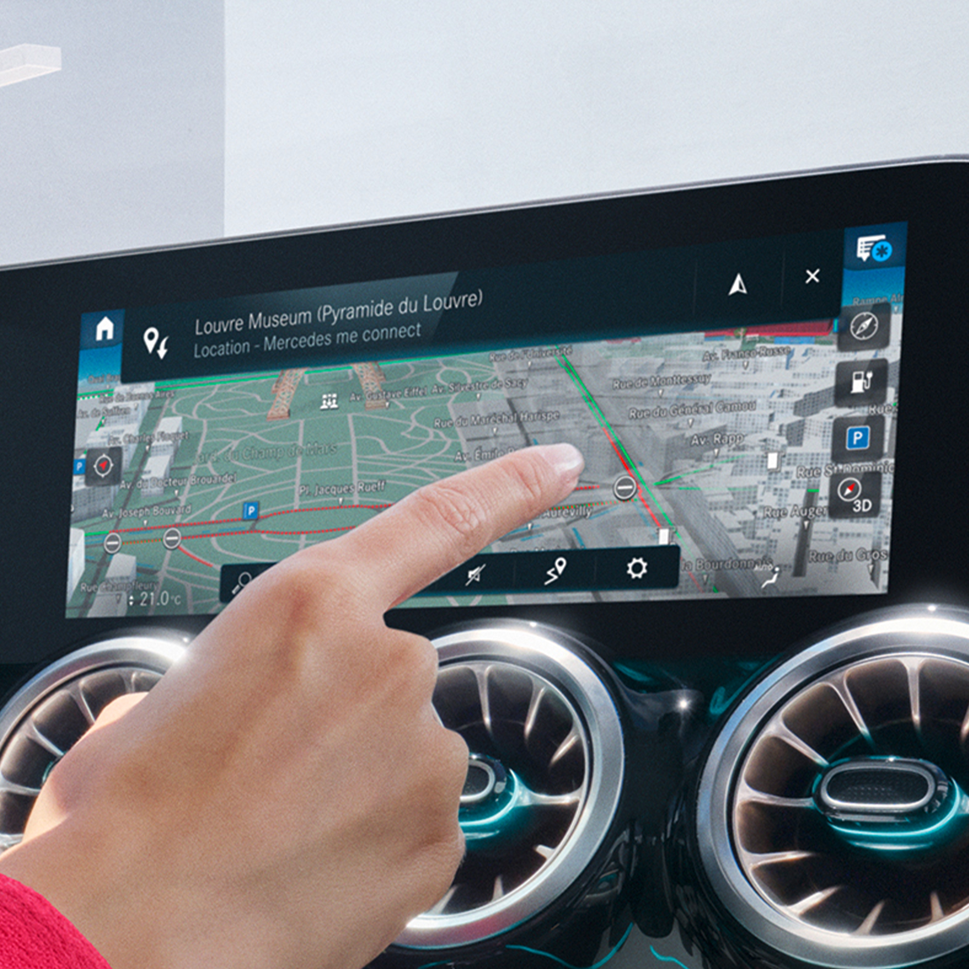Ricerca globale | Equipaggiamento di serie | Mercedes-Benz La funzione di ricerca globale fa parte dell'equipaggiamento di serie dei Digital Extras di Mercedes-Benz.
