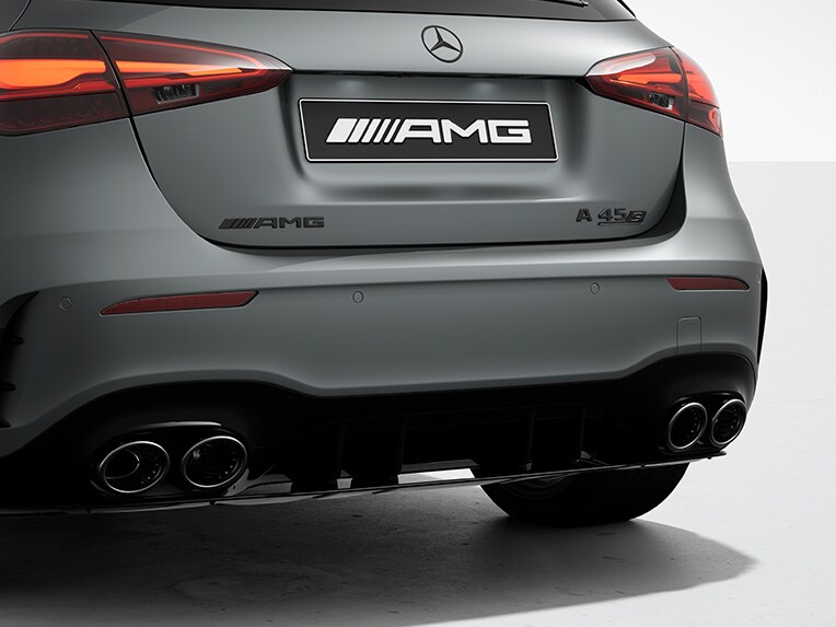 La parte posteriore della Mercedes-AMG Classe A Compatta con AMG Real Performance Sound.