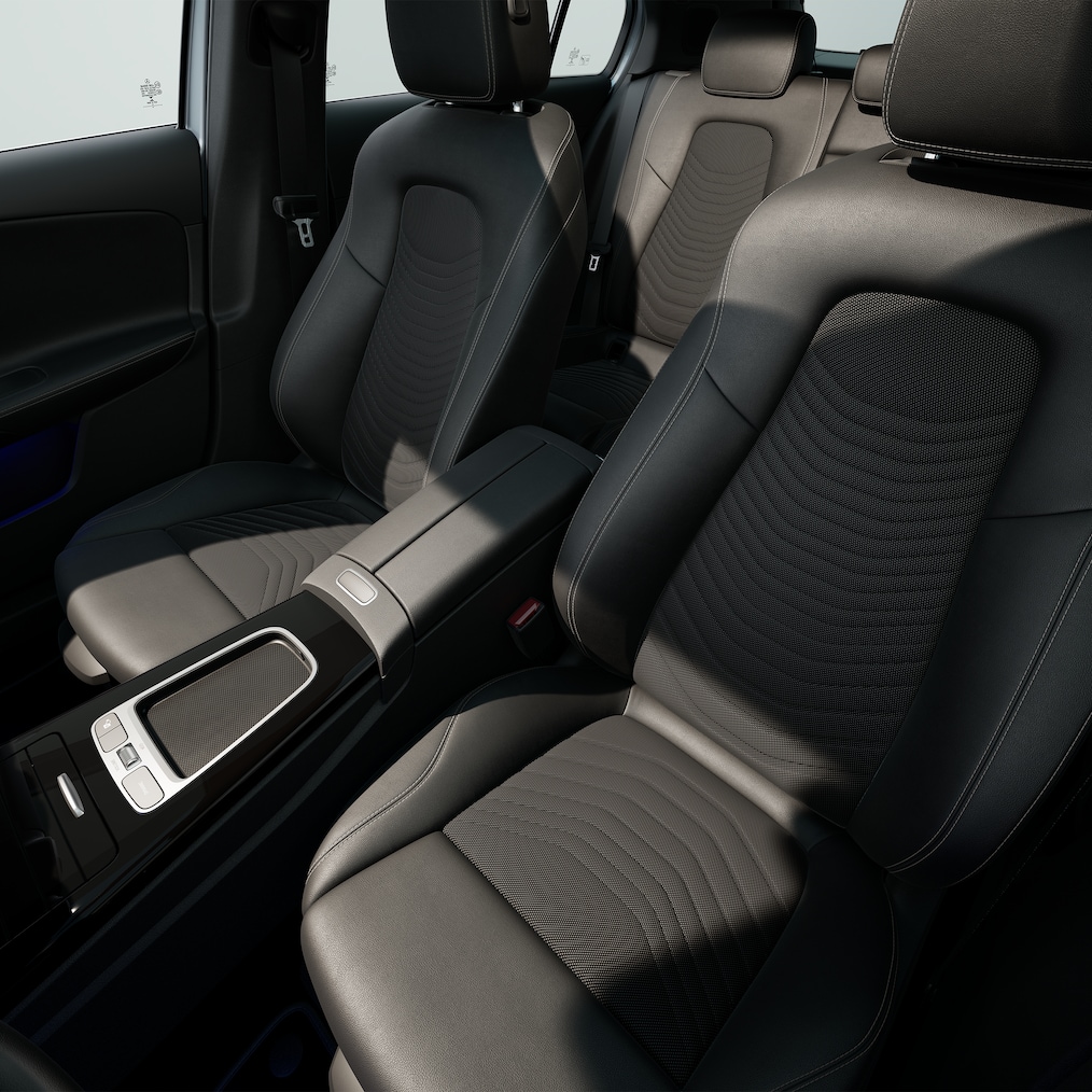 Gli interni di Mercedes-Benz Classe A con attenzione agli equipaggiamenti multimediali.