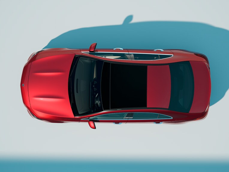 Una vista dall'alto della Mercedes-Benz Classe A Berlina.