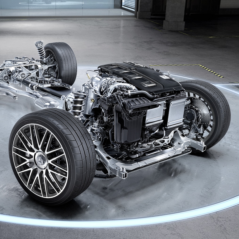 Foto in movimento della Mercedes-AMG GT 43 Coupé.