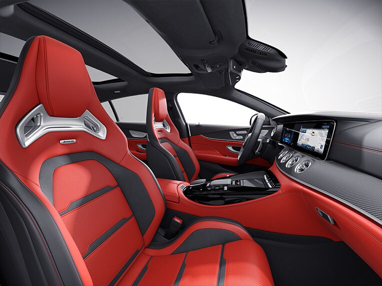 I sedili AMG Performance in red pepper/nero di Mercedes-AMG GT 63 S E PERFORMANCE.