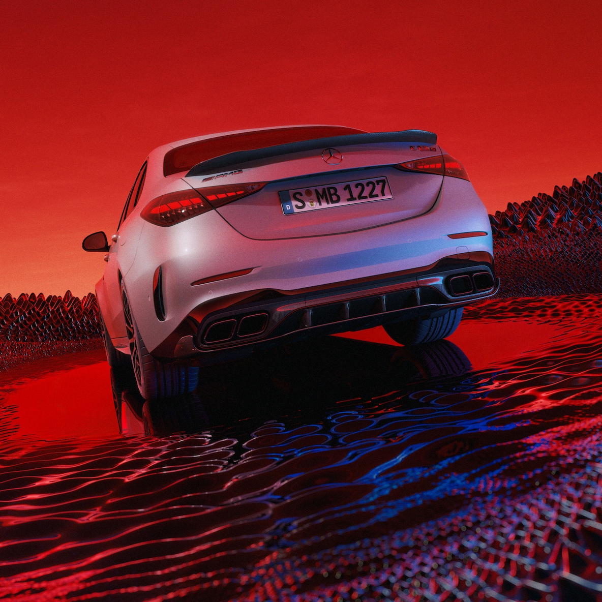 Vista laterale posteriore della Mercedes-AMG C 63 S E PERFORMANCE Station-wagon.