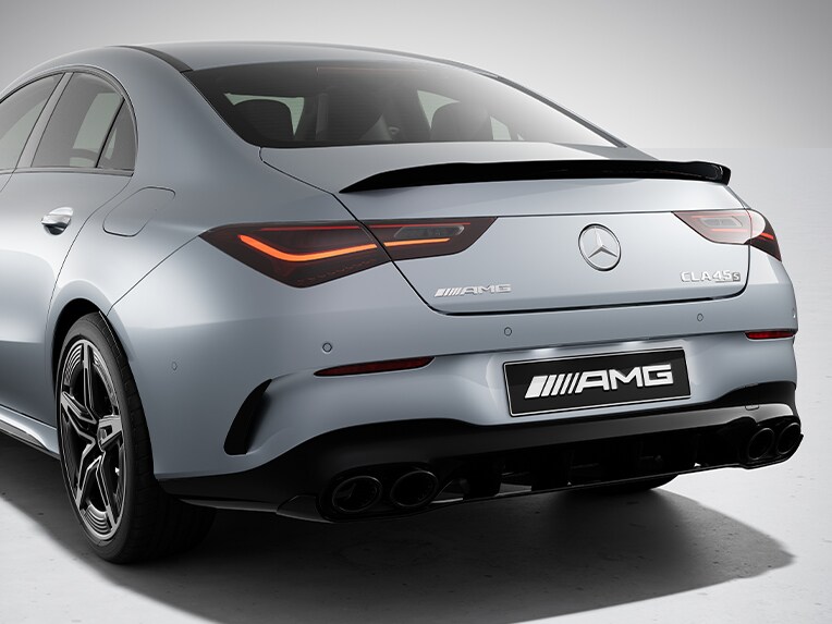 Mercedes-AMG CLA 35 4MATIC con kit aerodinamico AMG.