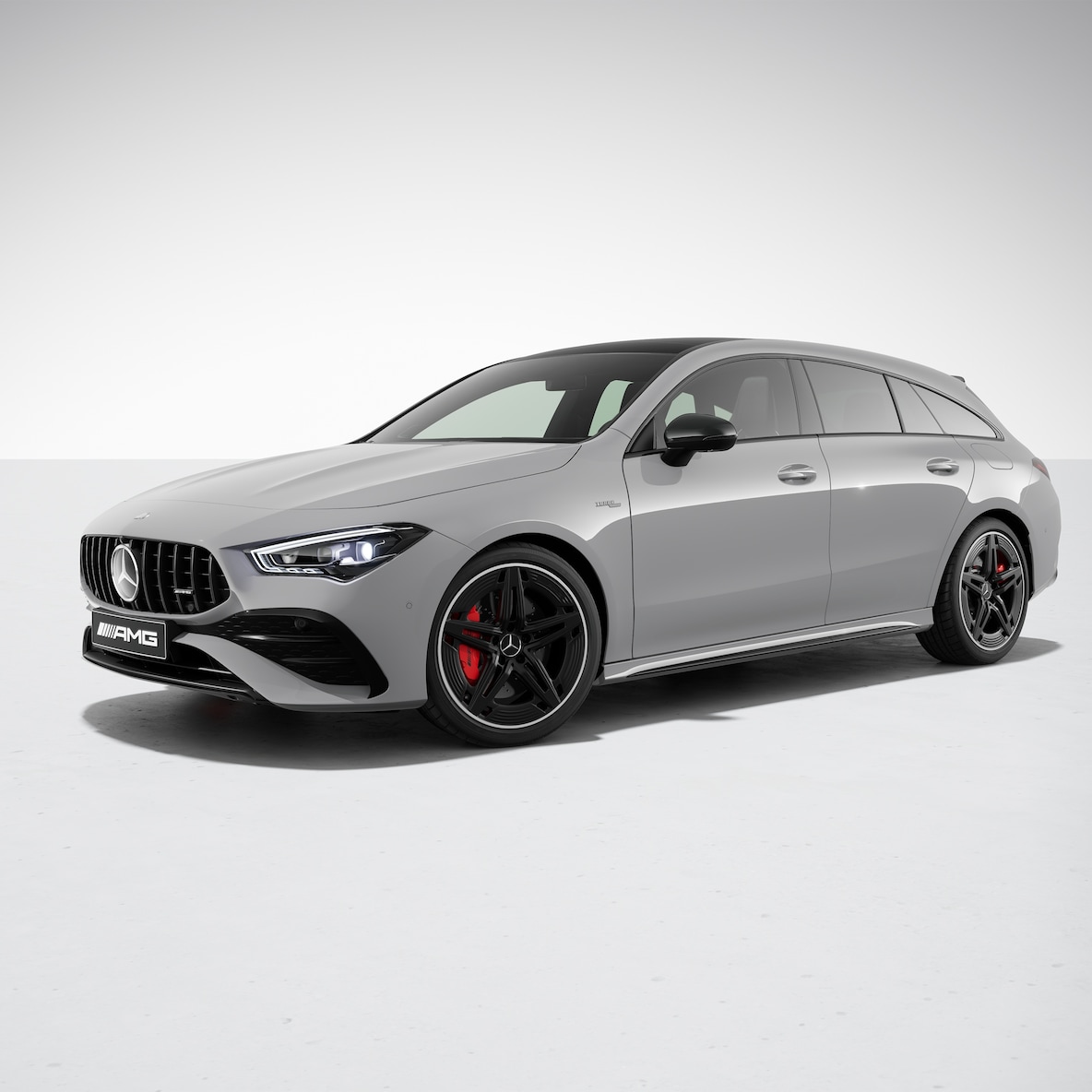 La Mercedes-AMG CLA Shooting Brake con pacchetto AMG Design Plus.