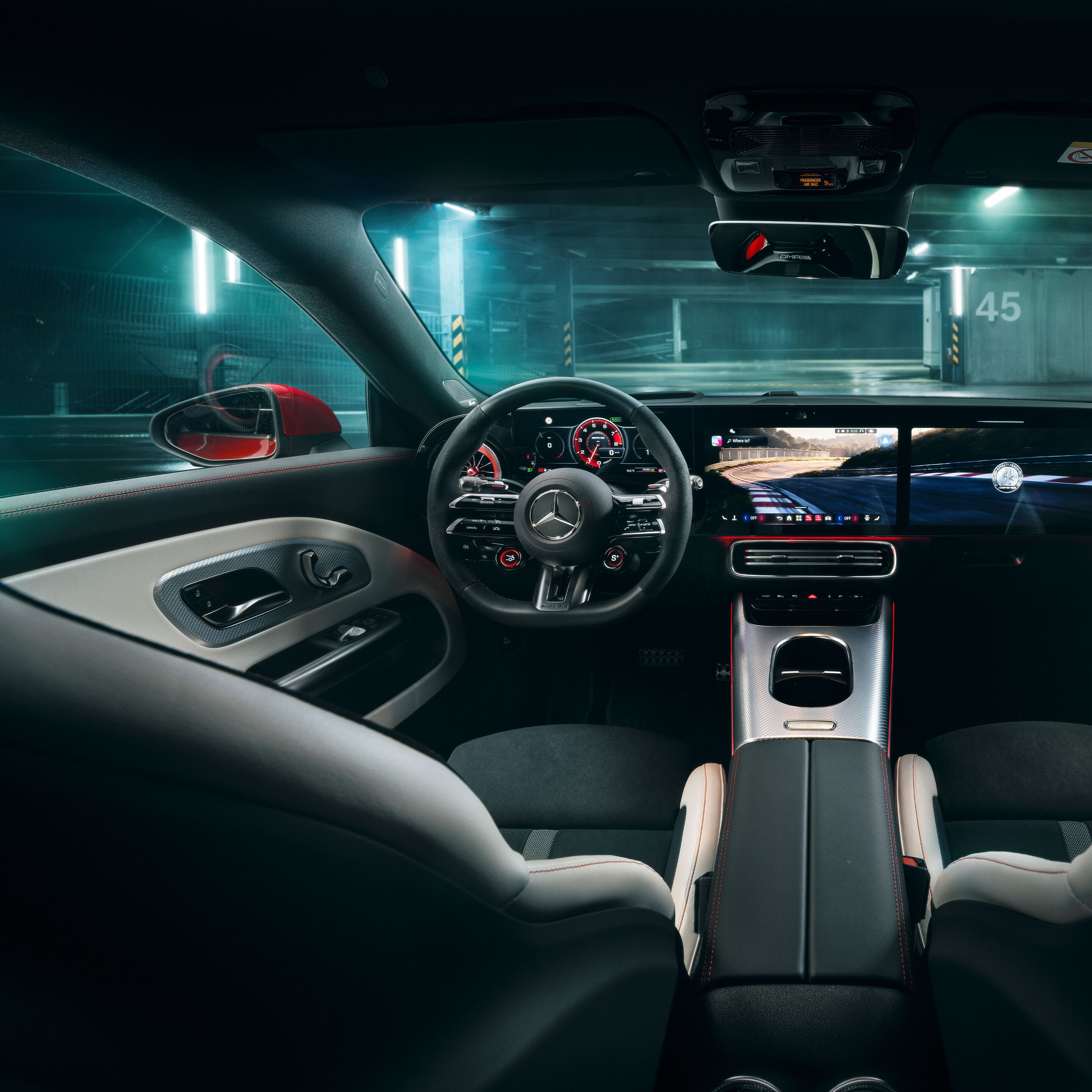 Gli interni di Nuova CLA 45  4MATIC+ Shooting Brake elettrica.