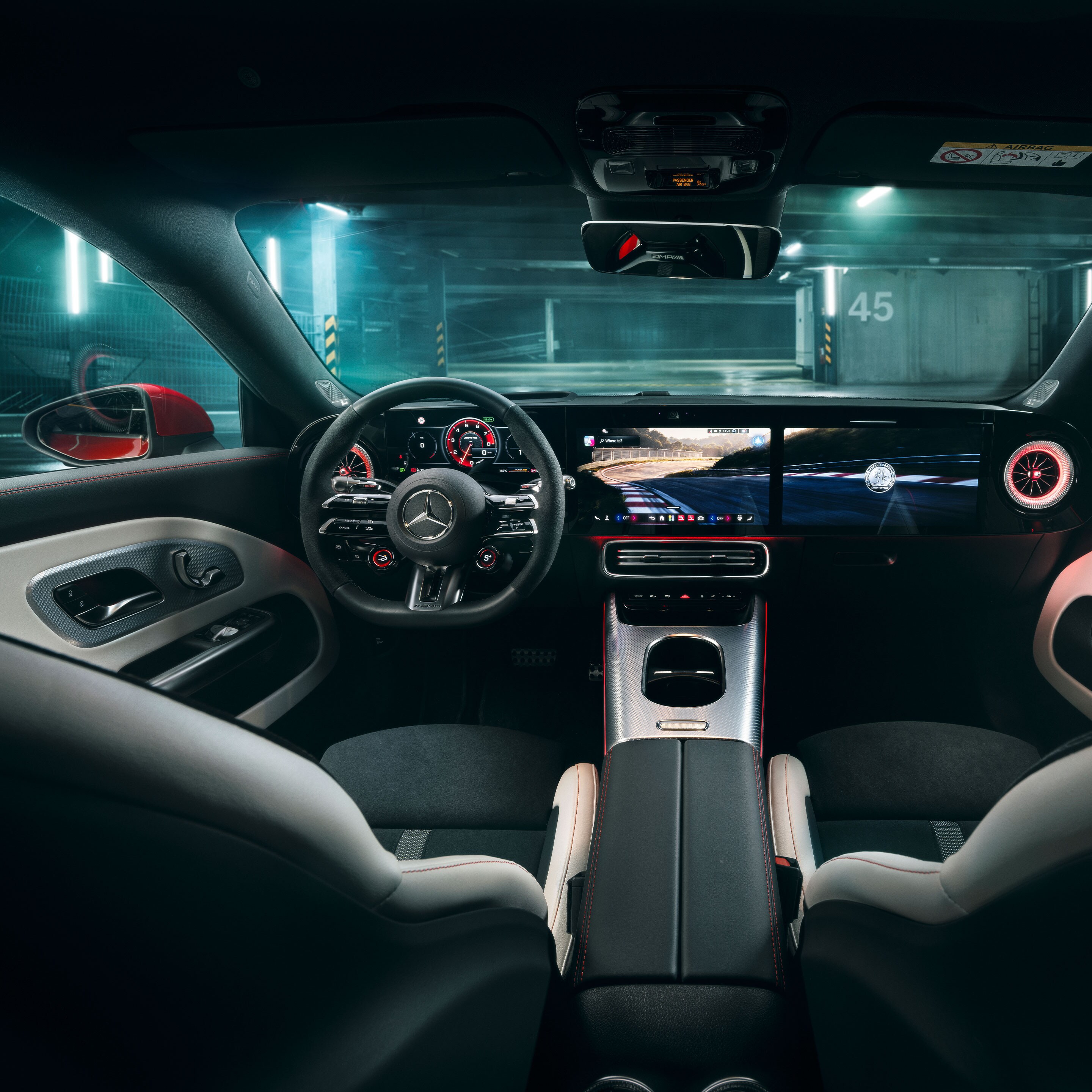 Gli interni di Nuova CLA 45  4MATIC+ Shooting Brake elettrica.