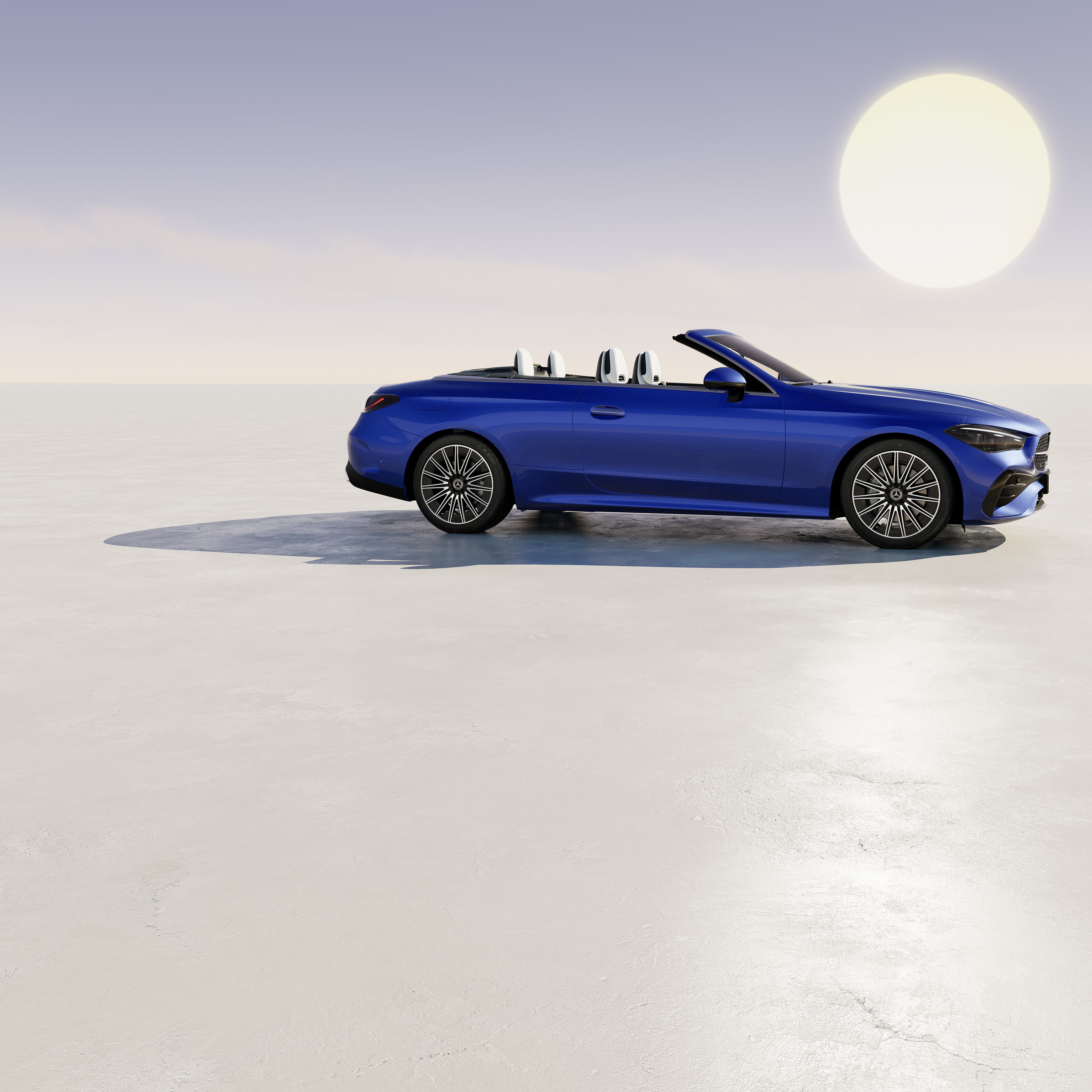 CLE Cabrio di colore blu con una vista laterale