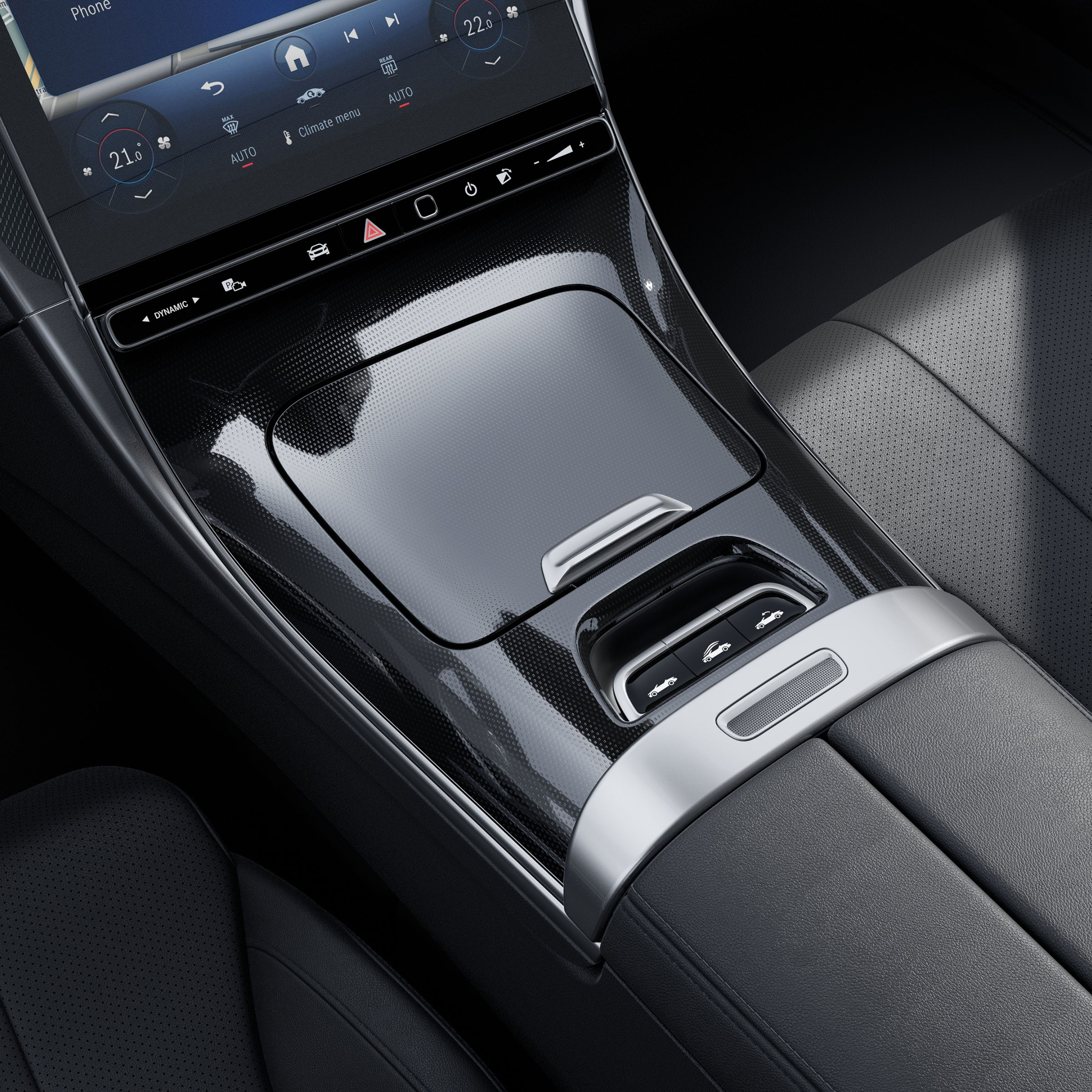 La consolle centrale con superficie pregiata in colore nero microstrutturata della Mercedes-Benz CLE Cabrio.