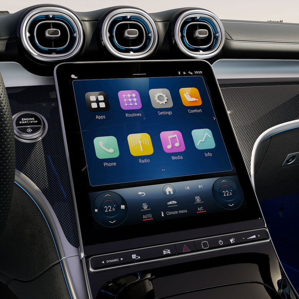 Il display centrale da 30,2 cm (11,9") della Mercedes-Benz CLE Cabrio.