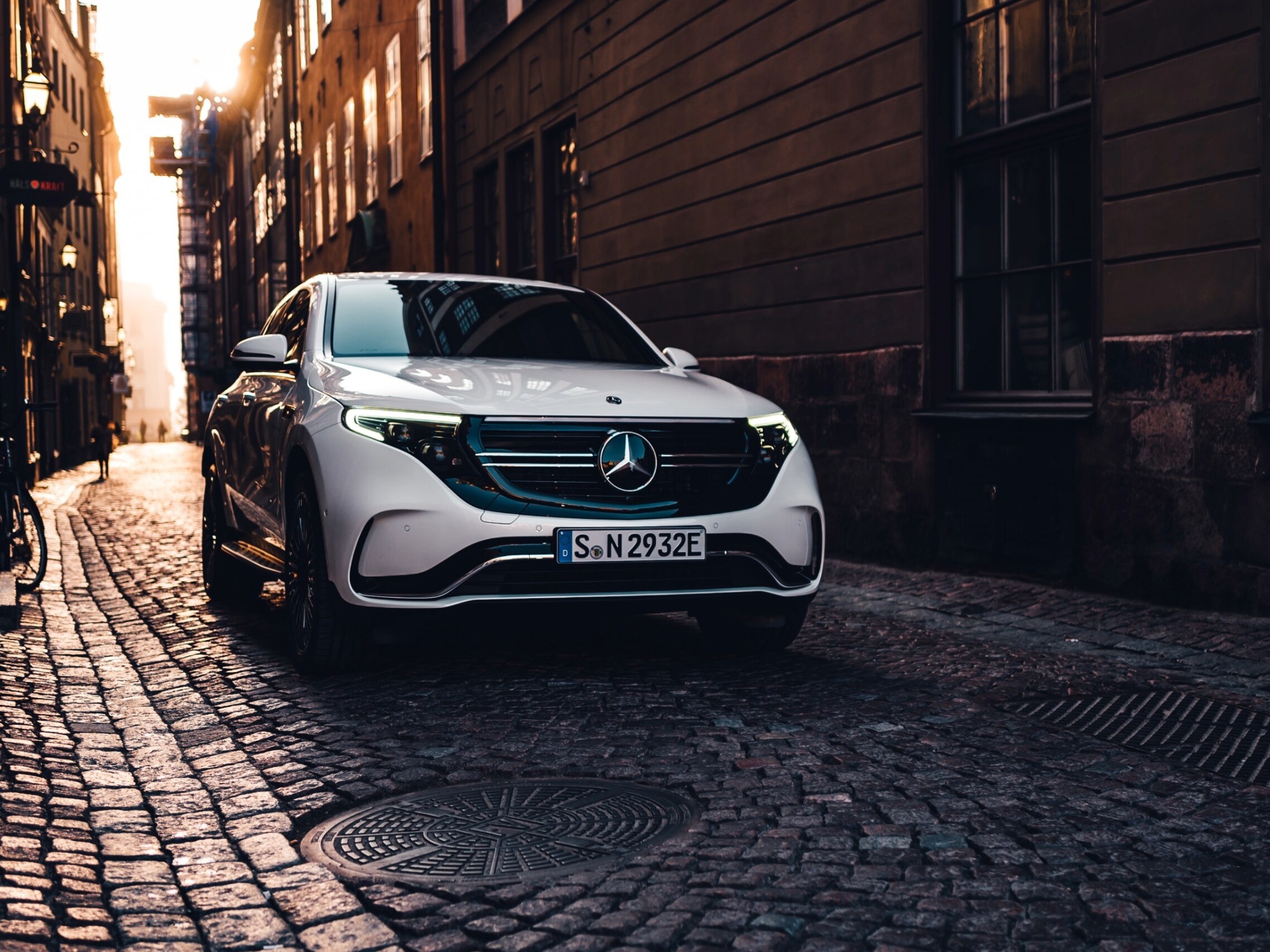 Trova una EQC SUV usata