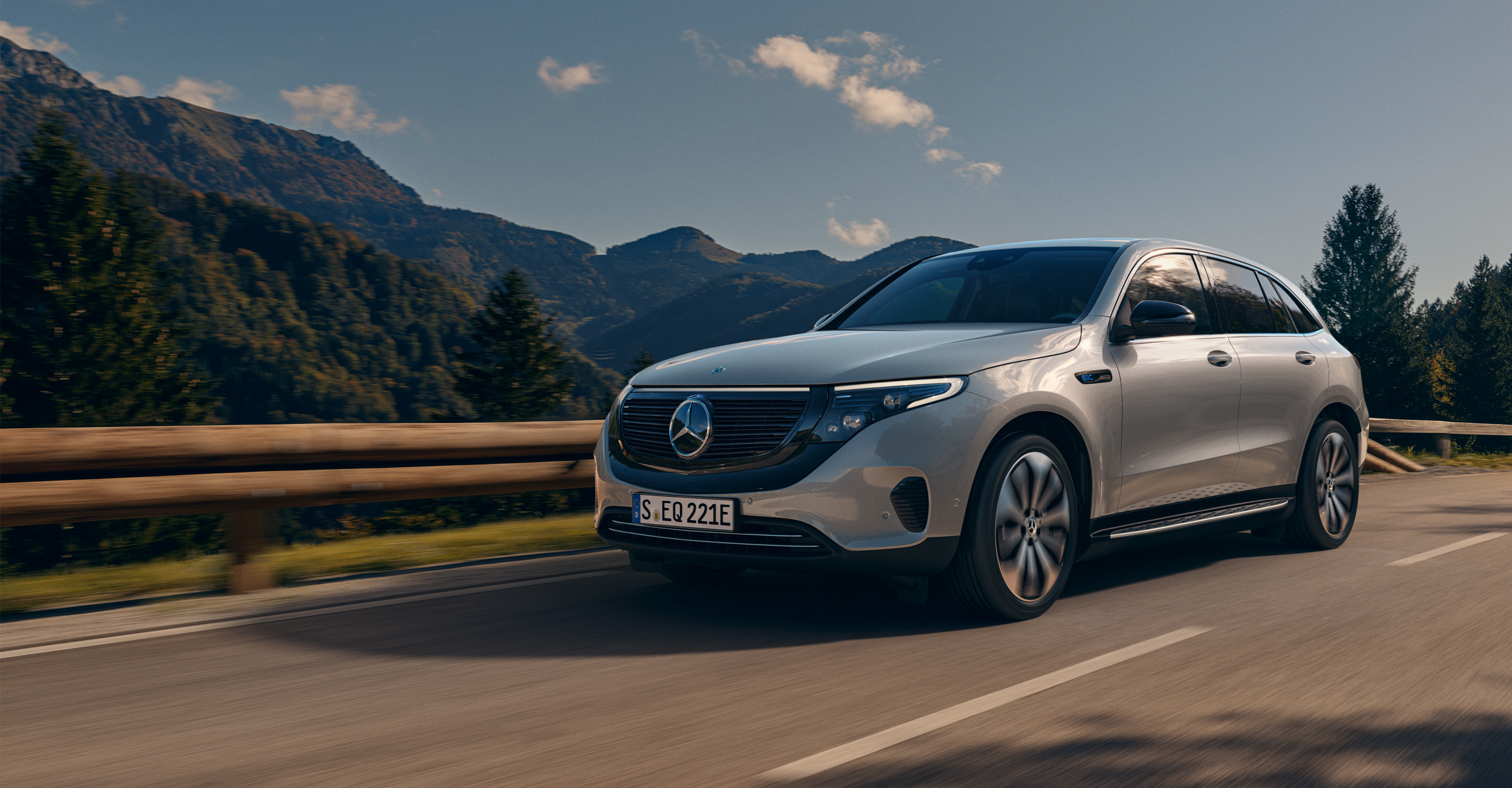 Mercedes-Benz EQC SUV Mercedes-Benz EQC SUV