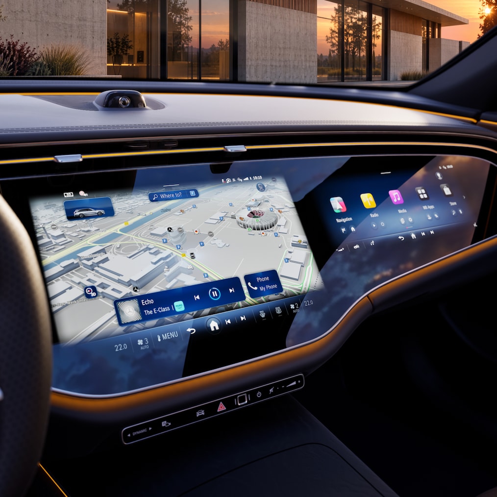 L'MBUX Superscreen nella Mercedes-Benz Classe E Station Wagon.