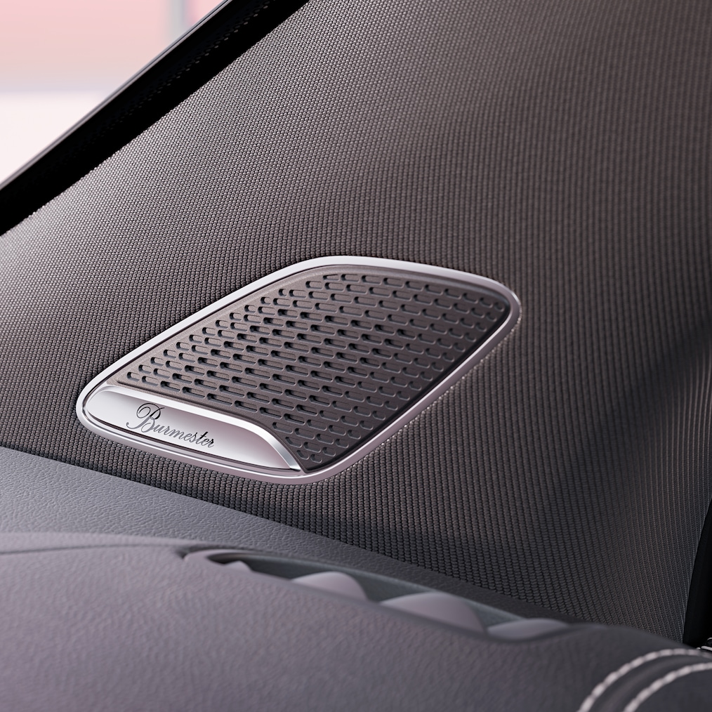 Primo piano di un altoparlante del Surround Sound System Burmester®.