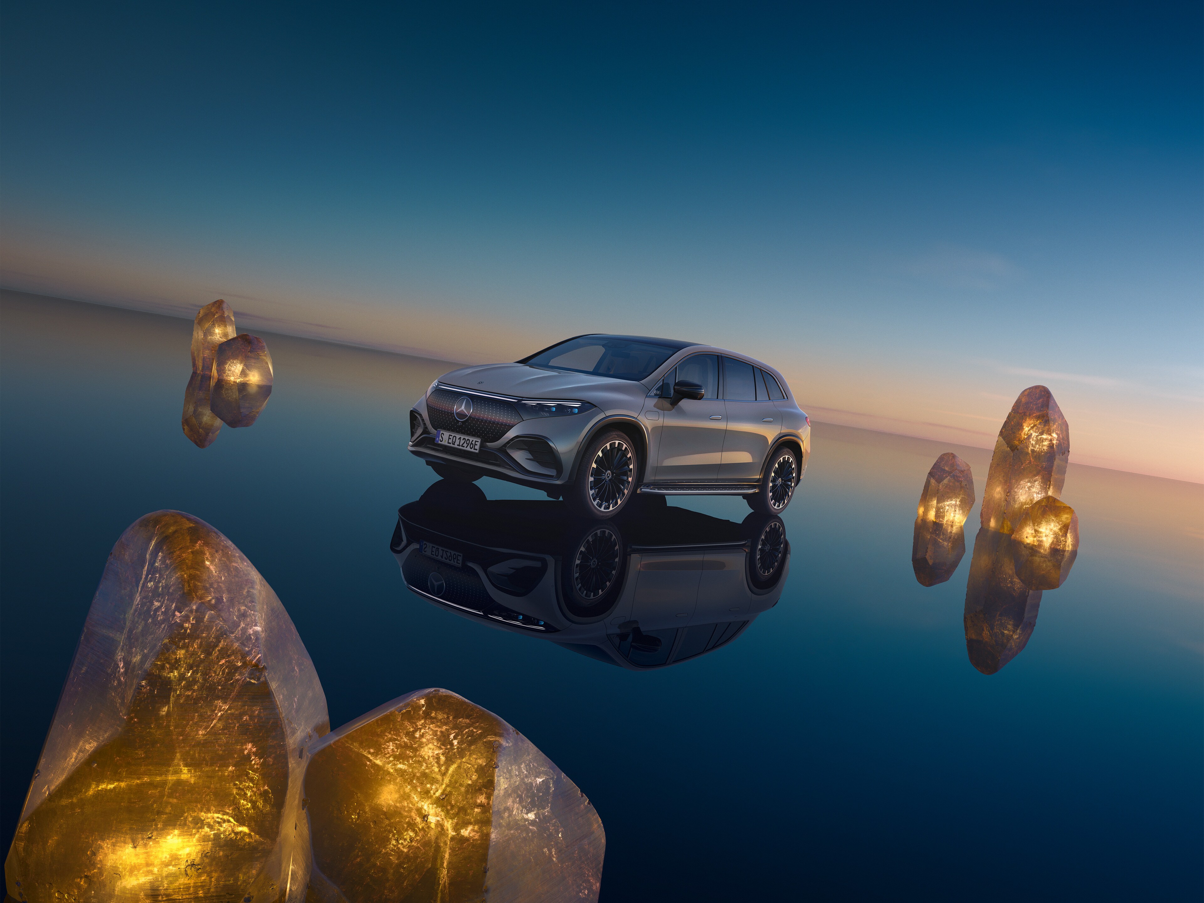 EQS SUV