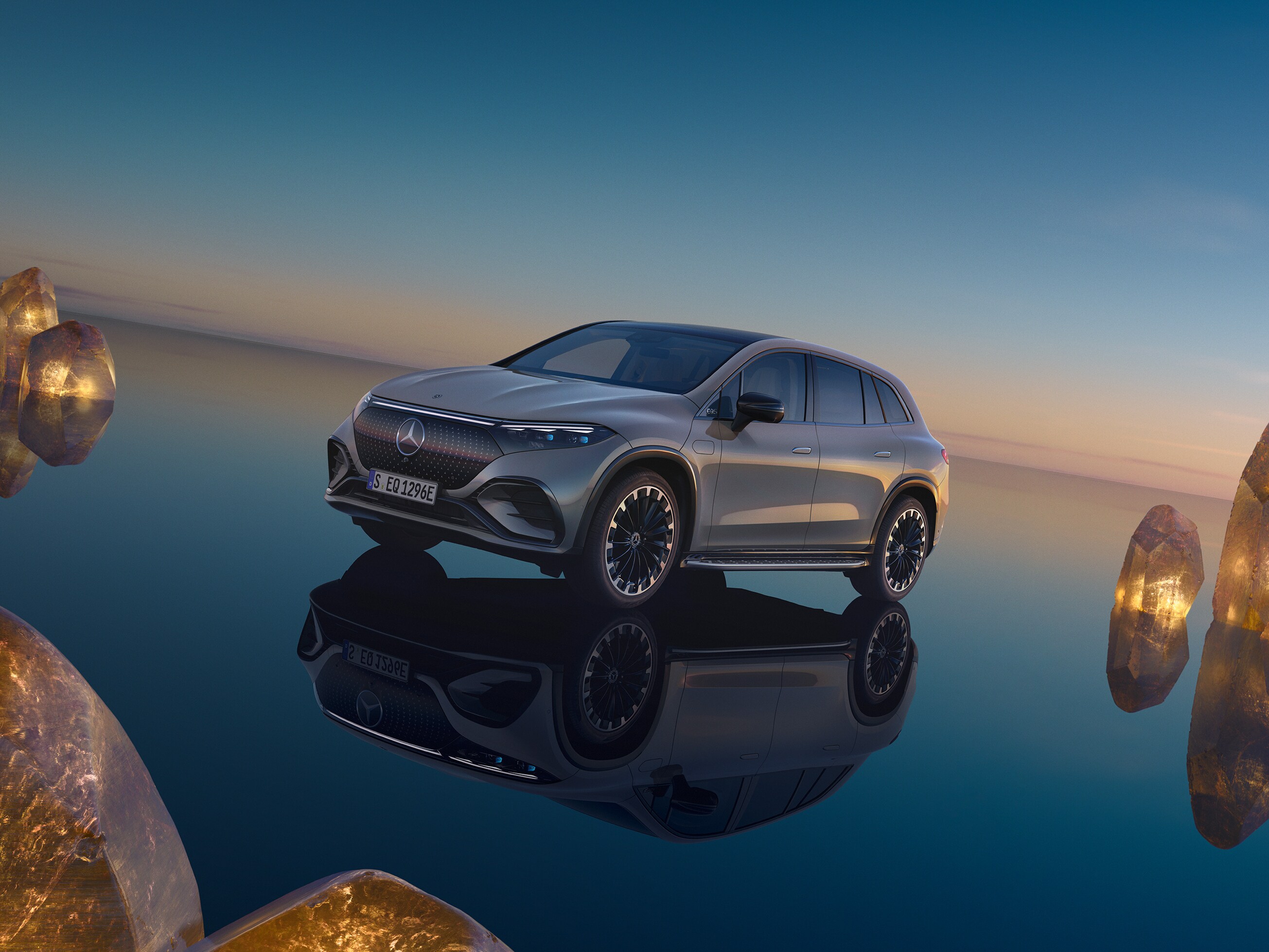 EQS SUV