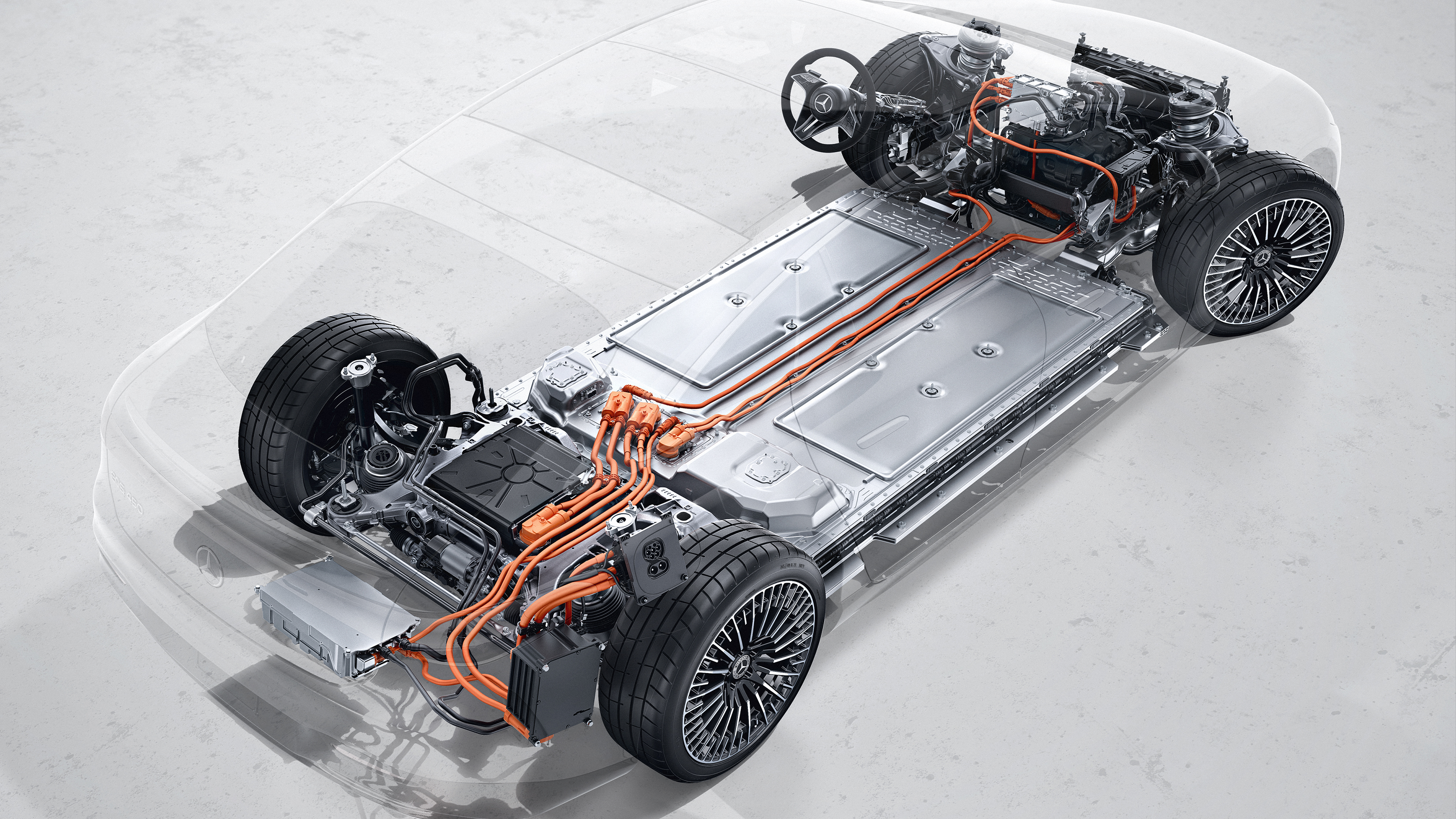 Mercedes-Benz EQS Berlina da una prospettiva frontale.