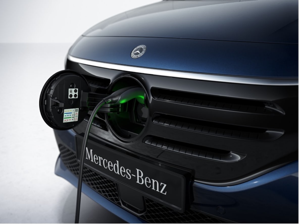 Il menu principale del sistema multimediale MBUX della EQT.