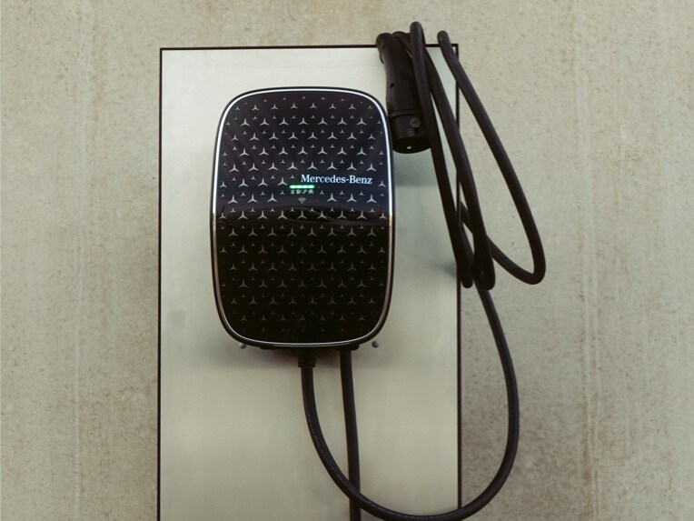 Mercedes-Benz Wallbox Home per ricaricare a casa.