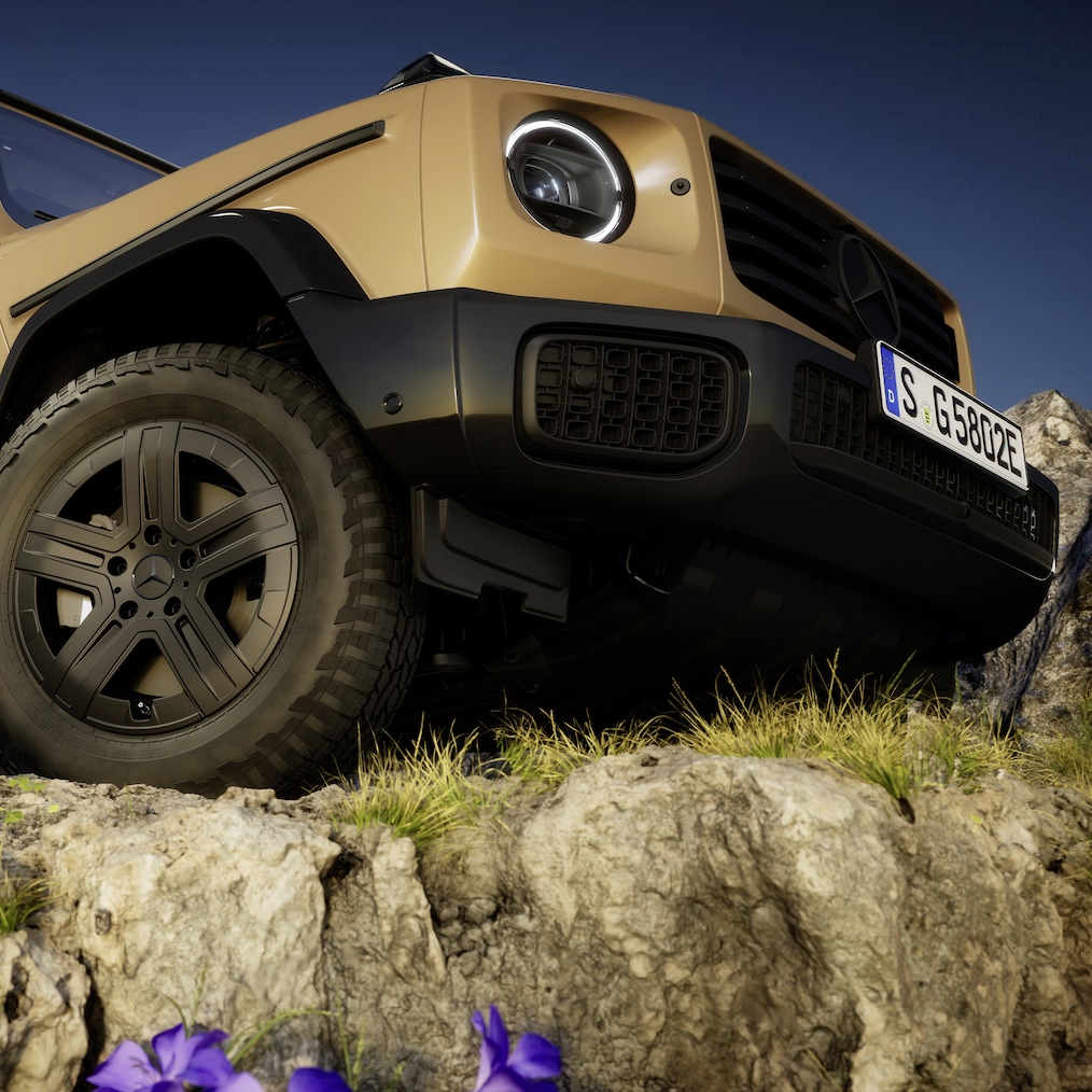 La protezione sottoscocca in nero grafite della Mercedes-Benz G 580 con EQ Technology.