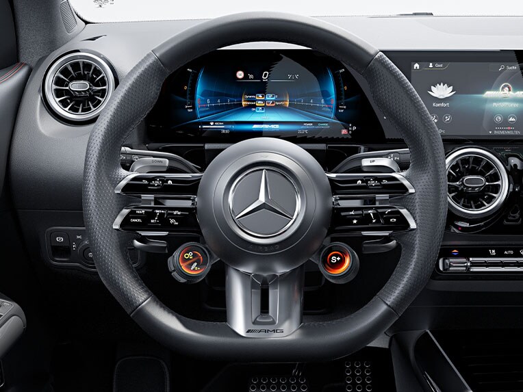 Il volante AMG Performance della Mercedes-AMG GLA.