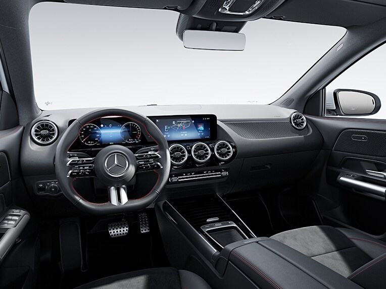 Gli interni di Nuova Mercedes-Benz GLA con AMG Line.