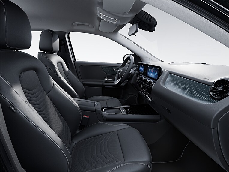 Mercedes-Benz GLA con equipaggiamento di serie.