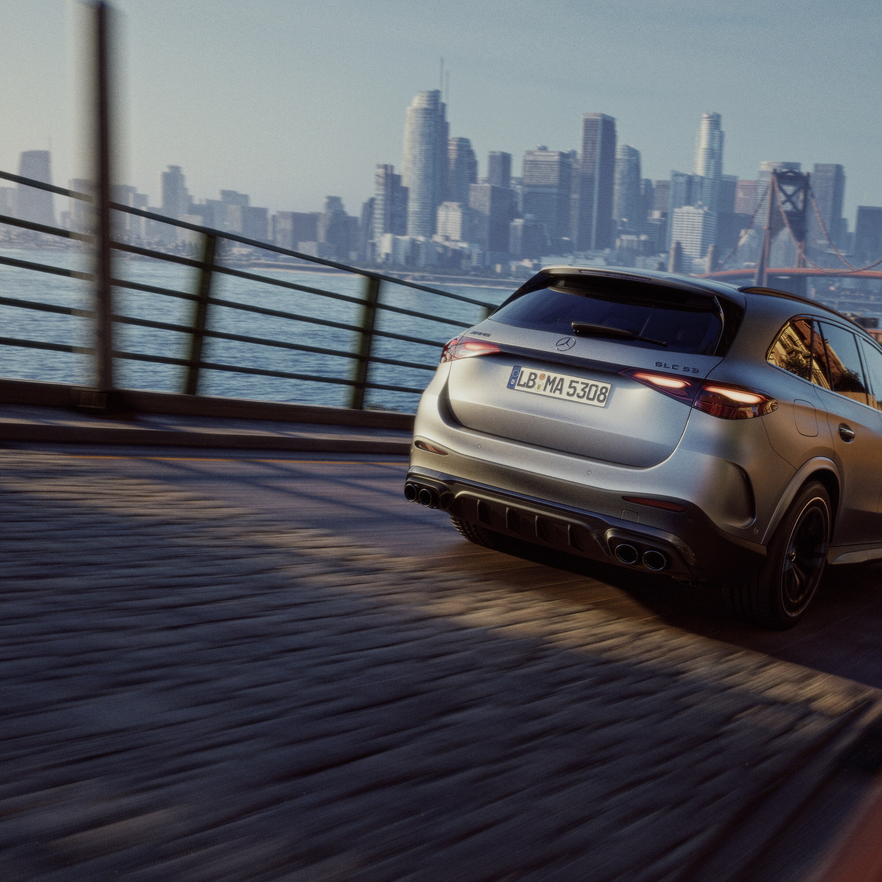 Prestazioni del nuovo Mercedes-AMG GLC SUV.