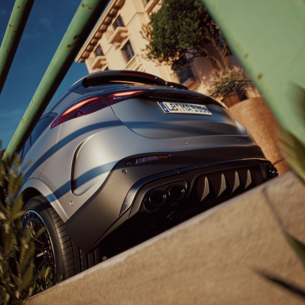 Pacchetto AMG DYNAMIC PLUS del nuovo Mercedes-AMG GLC SUV.