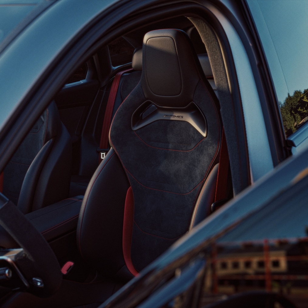 Sedili AMG Performance del nuovo Mercedes-AMG GLC SUV.