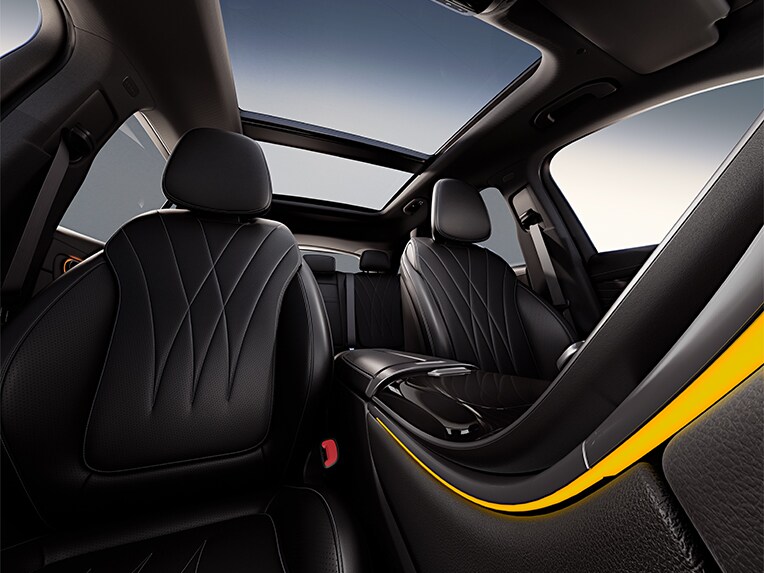 Gli interni di Mercedes-Benz GLC.