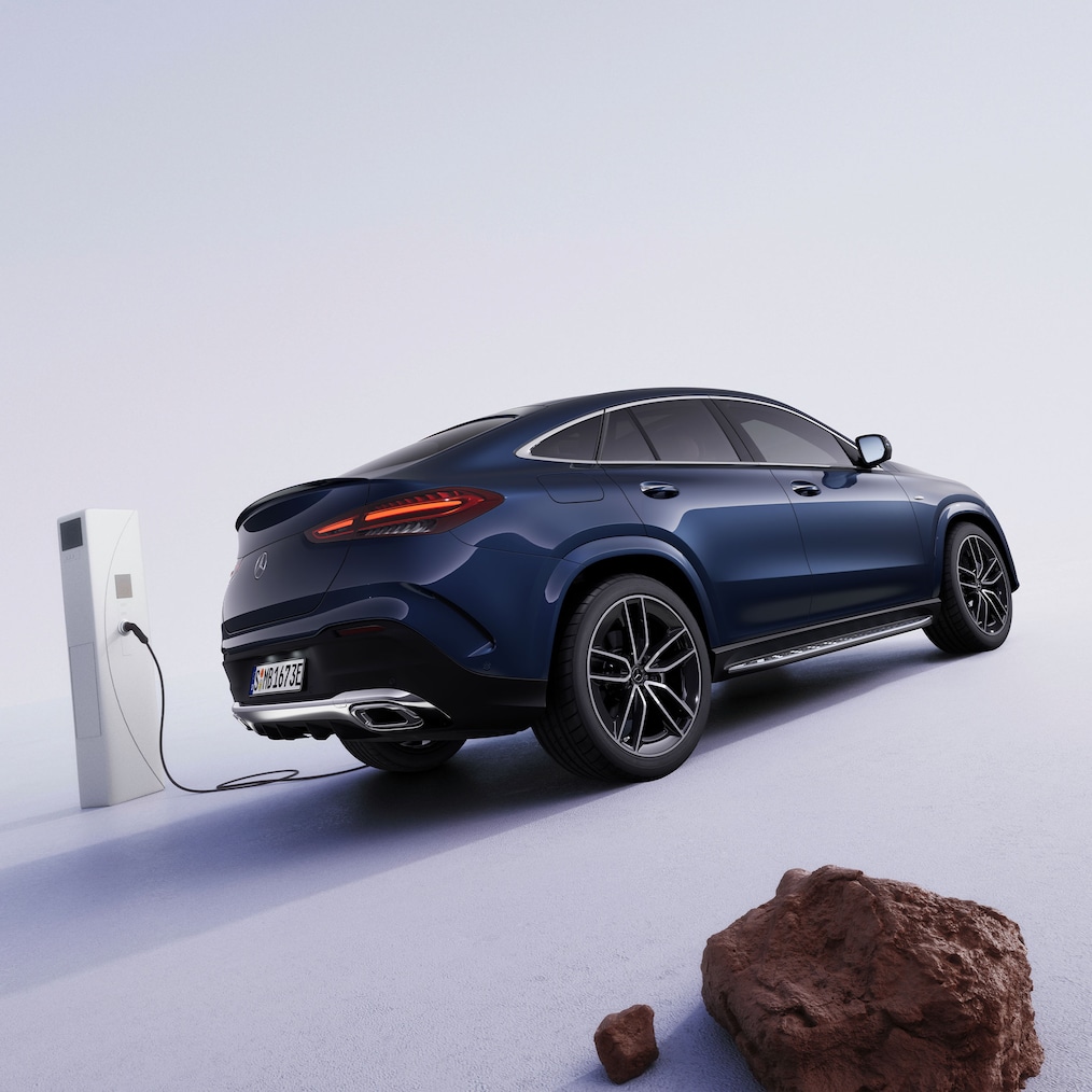La GLE 350 de 4MATIC con tecnologia ibrida EQ di Mercedes-Benz.