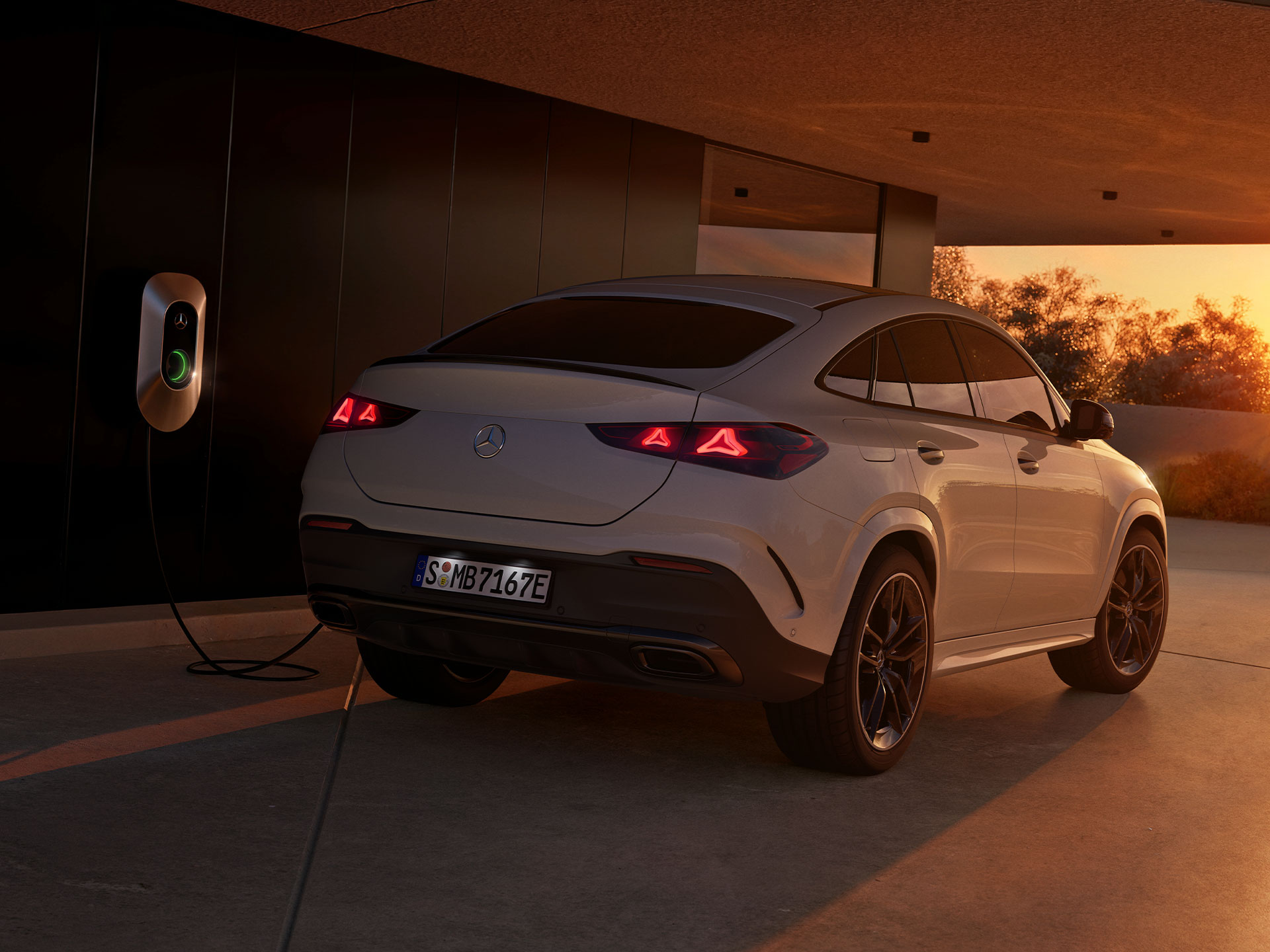 Modello ibrido plug-in | GLE Coupé | Mercedes-Benz Il GLE Coupé di Mercedes-Benz come ibrido plug-in.