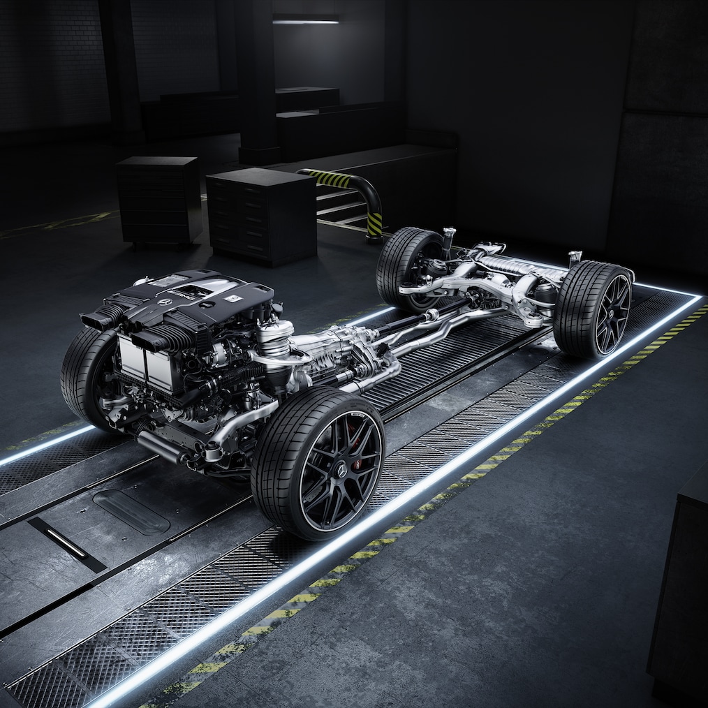 Un'altra vista della Mercedes-AMG GLE SUV in movimento.