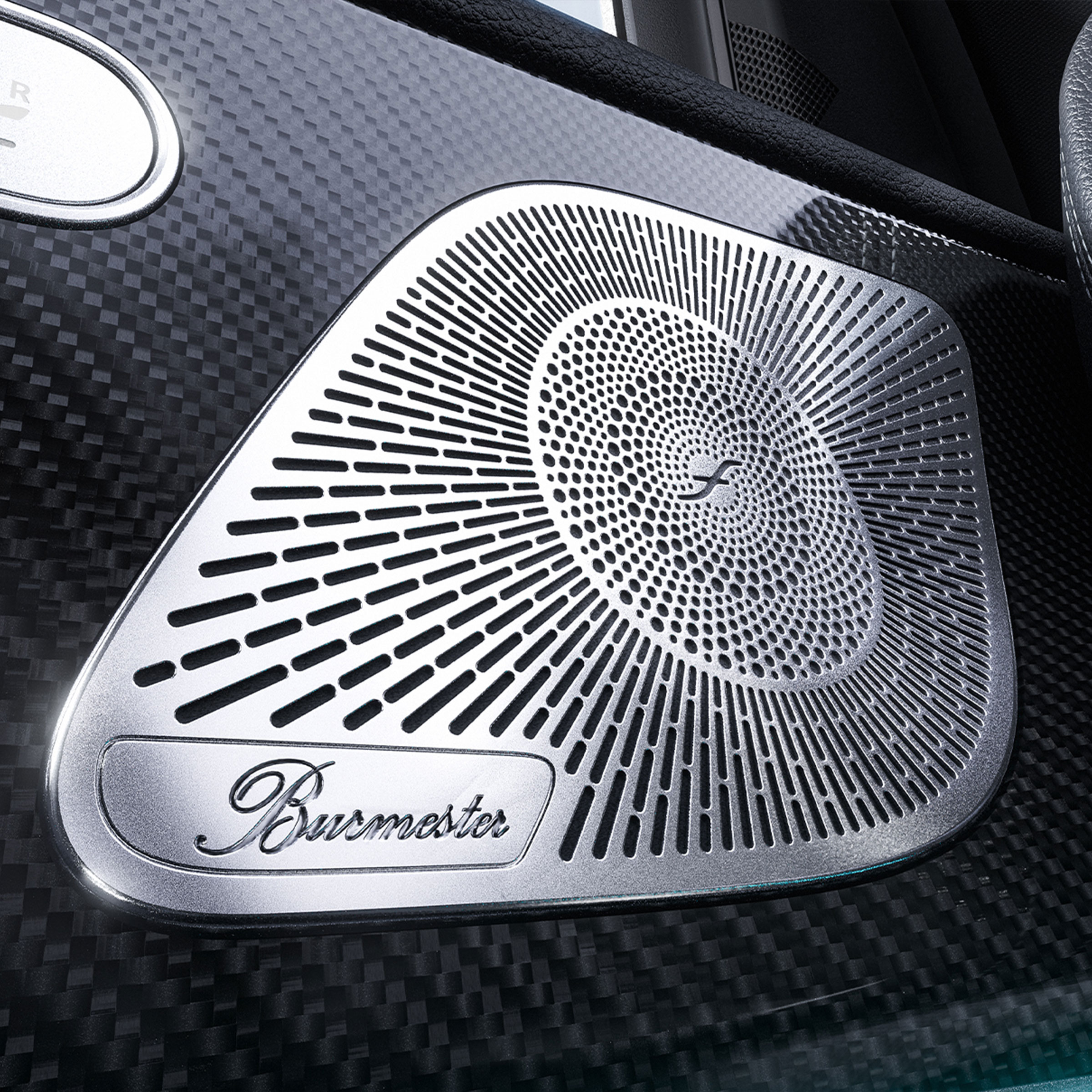 Gli altoparlanti del Surround Sound System Burmester® della Mercedes-Benz GLE.