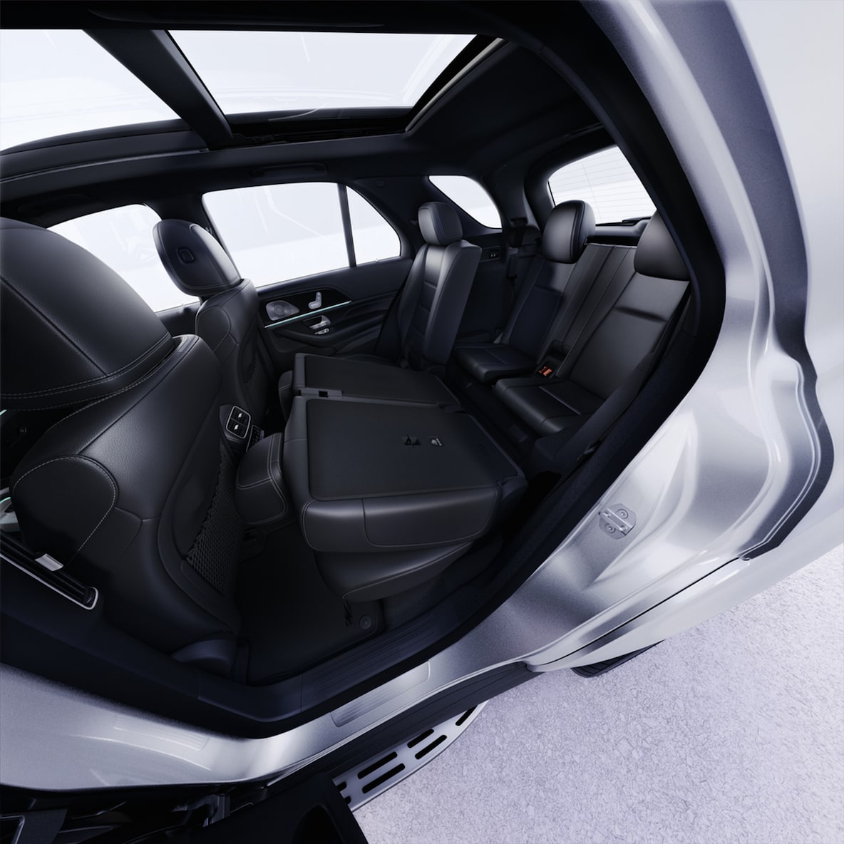 Gli interni della Mercedes-Benz GLE.