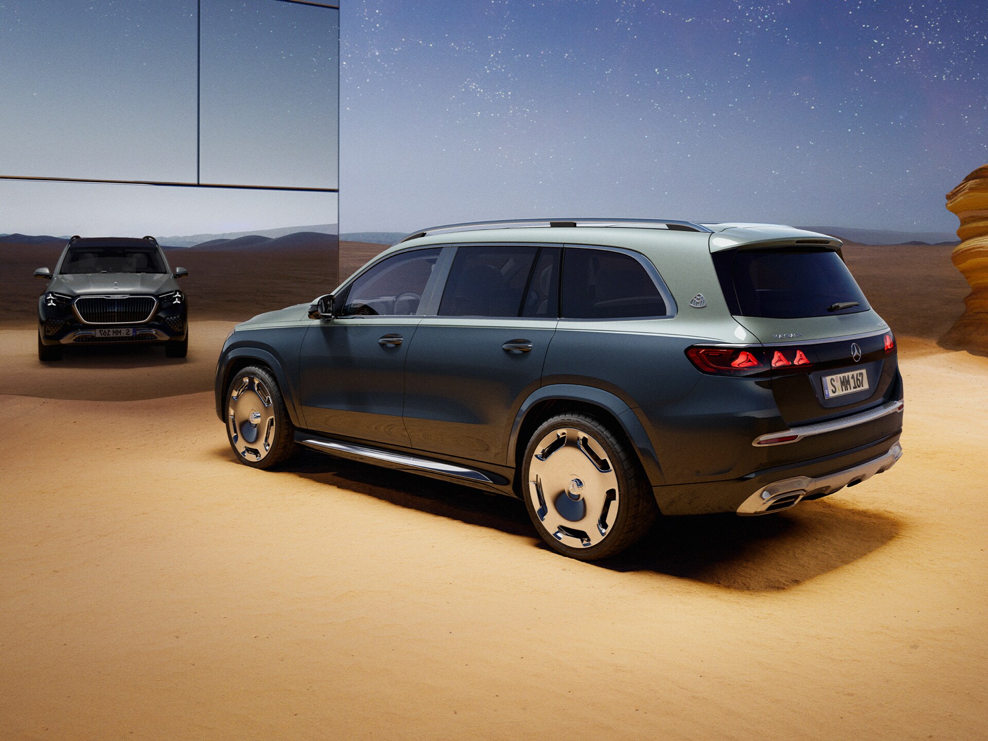 Vista dall'alto della Mercedes-Maybach GLS SUV.