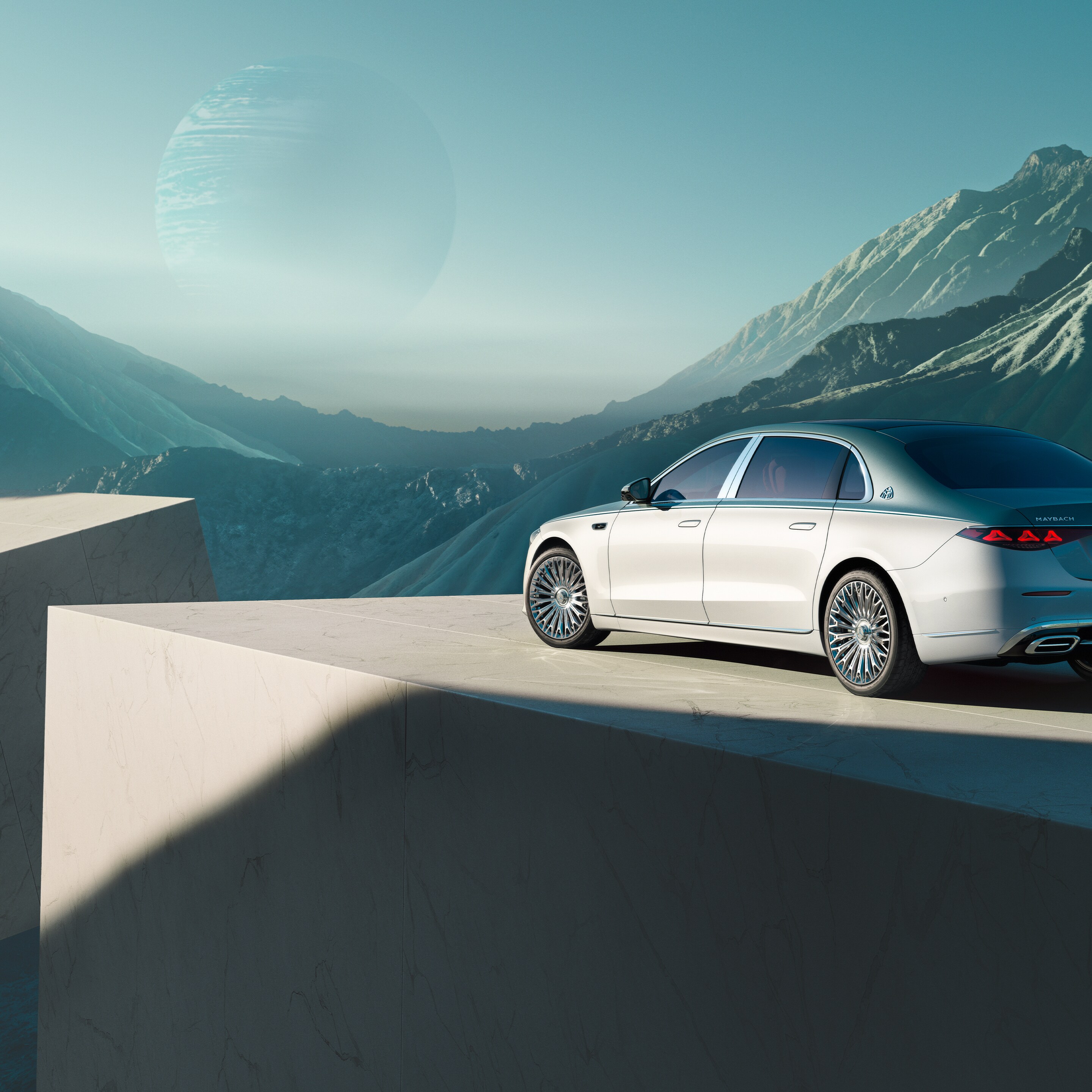 Vista laterale della Mercedes-Maybach Classe S.