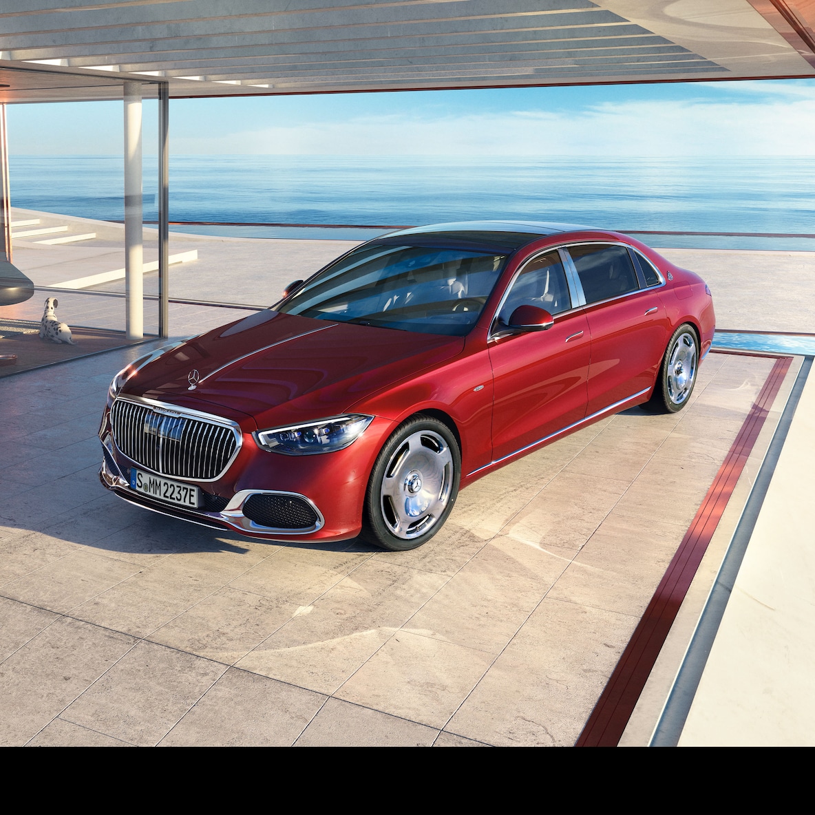 Vista laterale anteriore della Classe S di Mercedes-Maybach.
