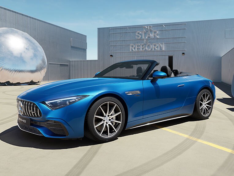 Vista laterale della Mercedes-AMG SL Roadster.