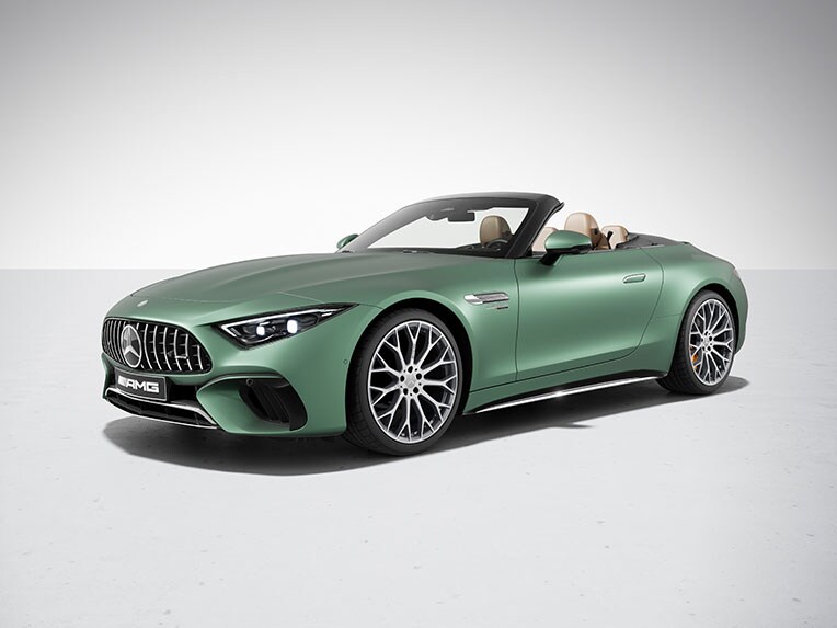 La Mercedes-AMG SL 63 S E PERFORMANCE con pacchetto cromo per gli esterni AMG.