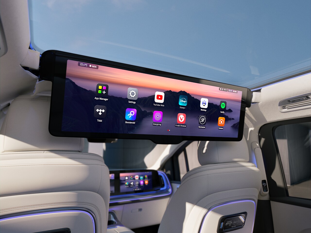 Il sistema MBUX Rear Space Experience è dotato di un ampio display estensibile da 78,8 cm (31,3") ad alta risoluzione.