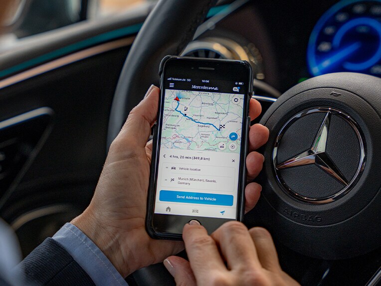Programmazione del percorso nella app Mercedes me.