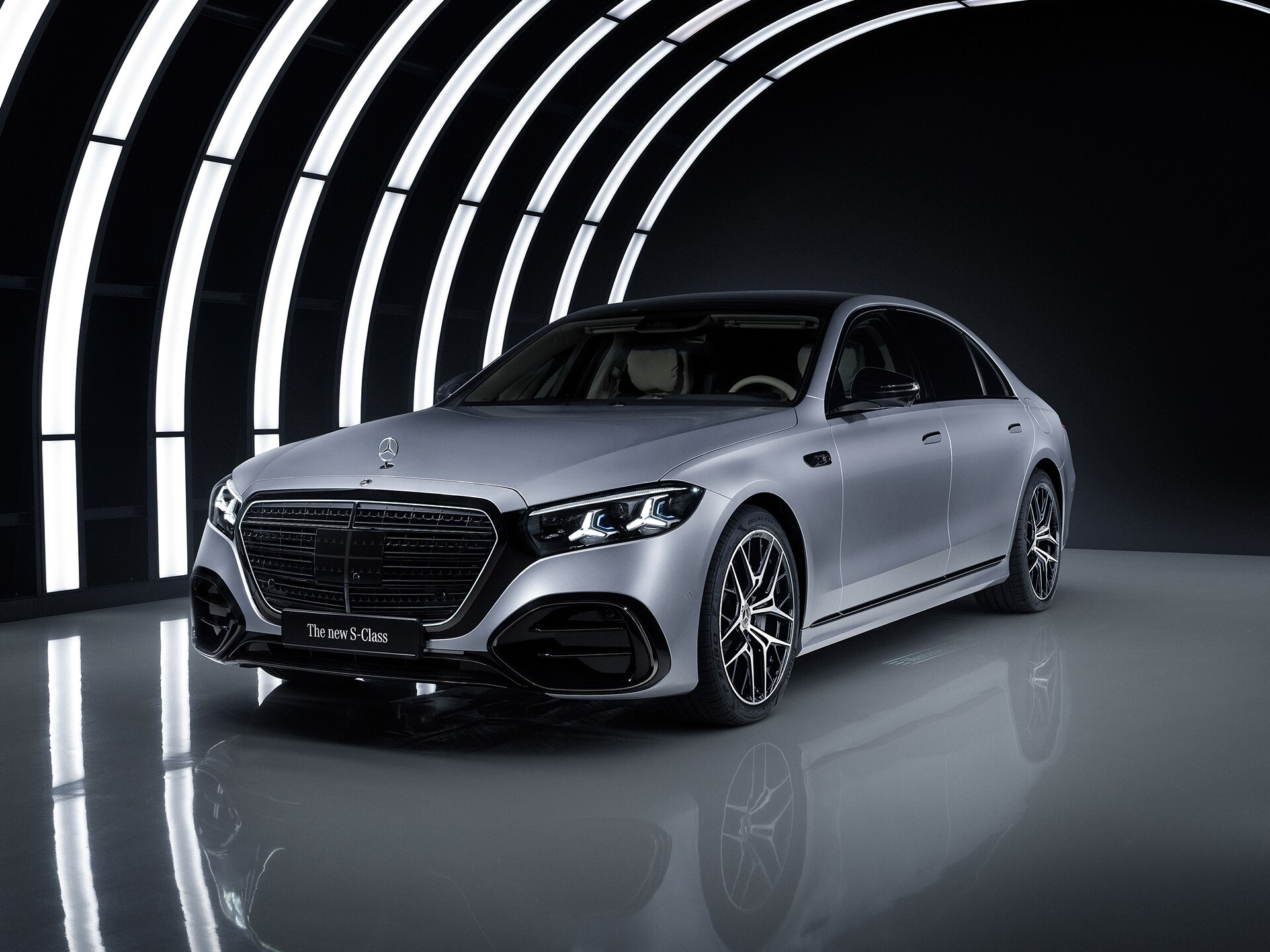 Un'immagine che illustra la tecnologia alla base dei sistemi di trazione Mercedes-Benz.