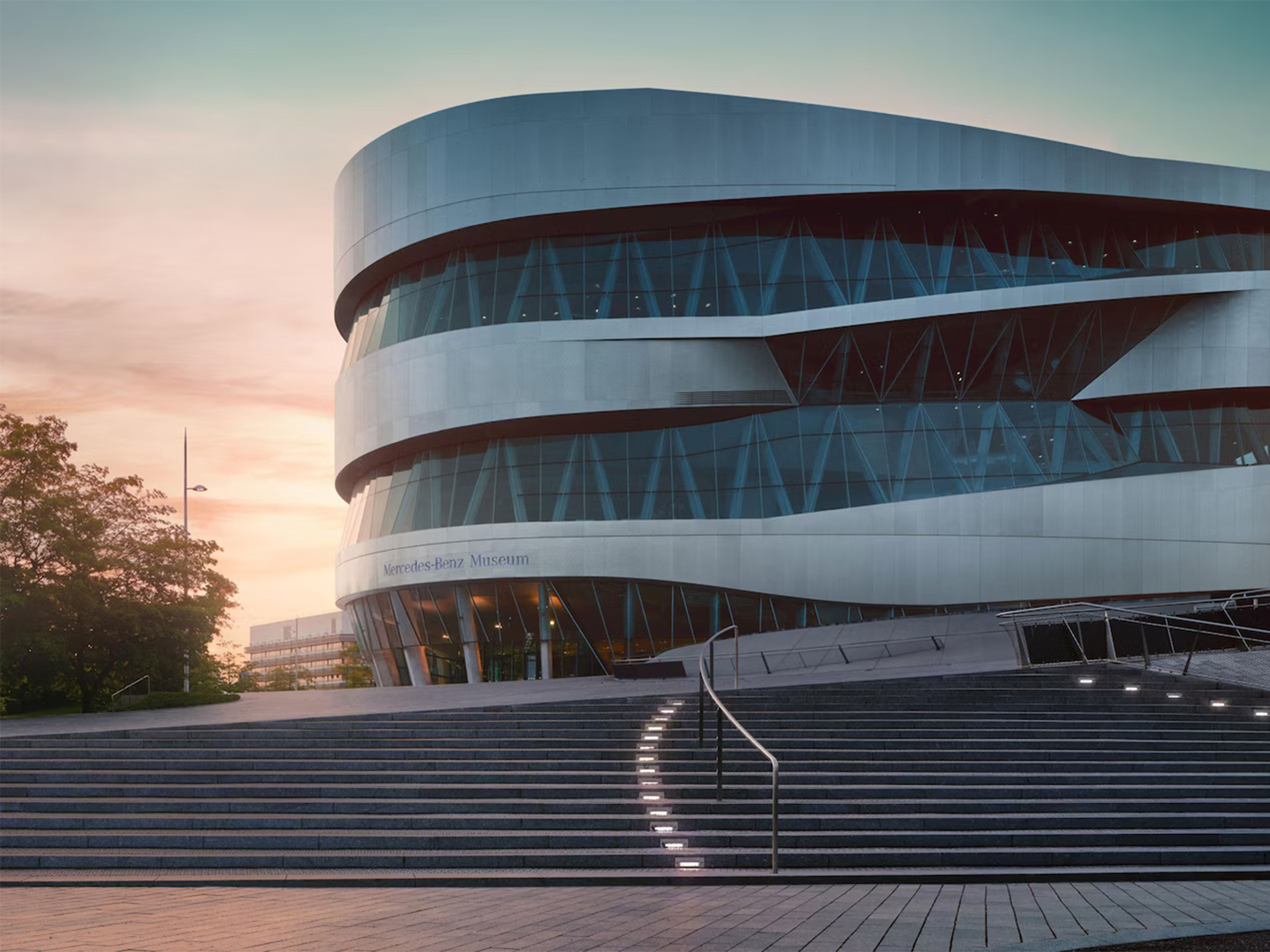 Museo Mercedes-Benz Stuttgart | Mercedes-Benz Vista esterna del Museo Mercedes-Benz a Stoccarda.