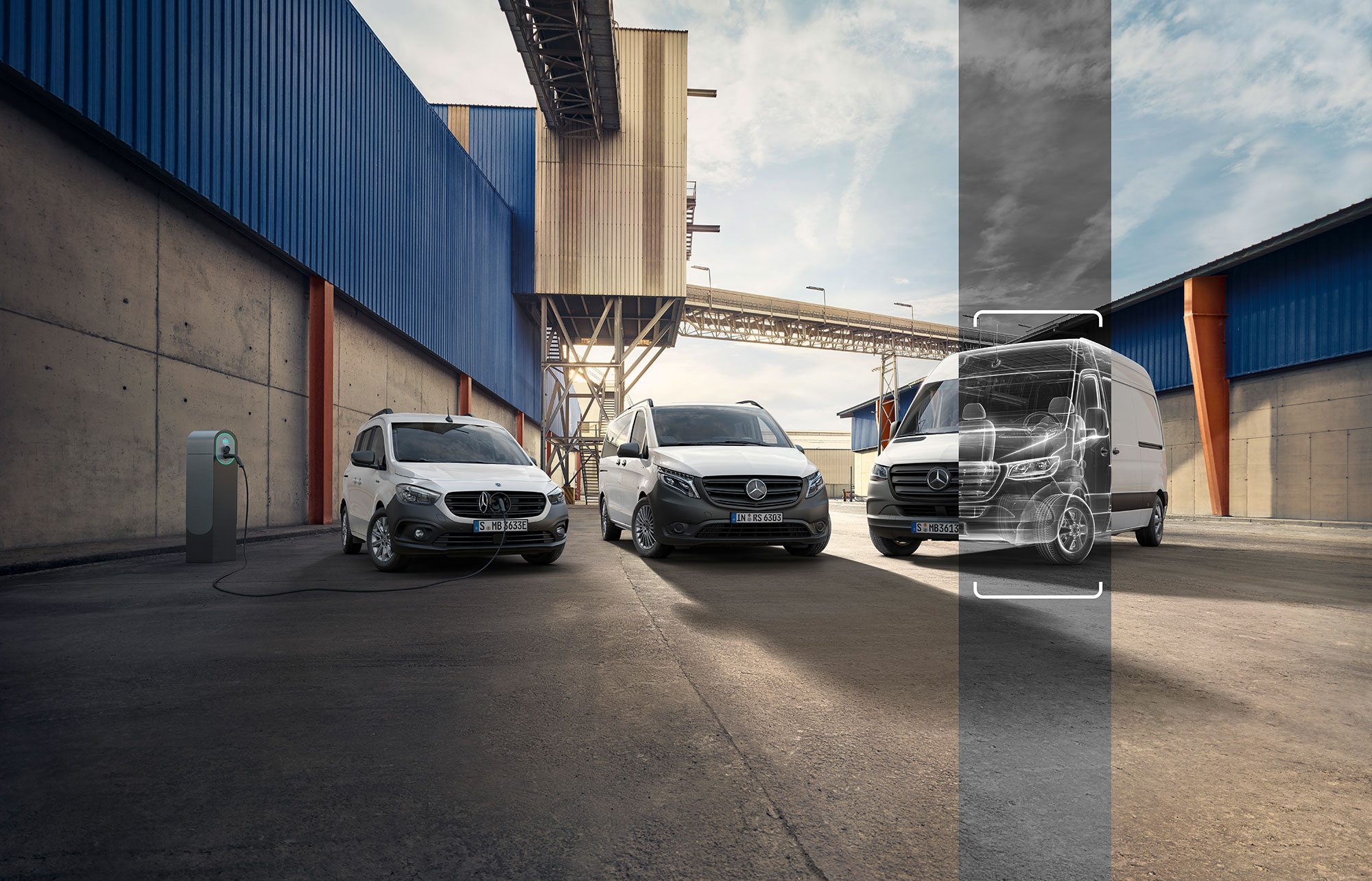 Ricerca di veicoli usati Mercedes-Benz La gamma di veicoli commerciali usati Mercedes-Benz con uno sfondo architettonico