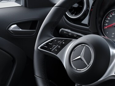 I pannelli touch control per il TEMPOMAT a bordo di Mercedes-Benz Citan Furgone.