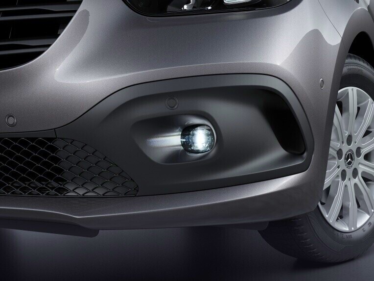 I fendinebbia a LED del pacchetto luci e visibilità di Mercedes-Benz Citan Furgone.