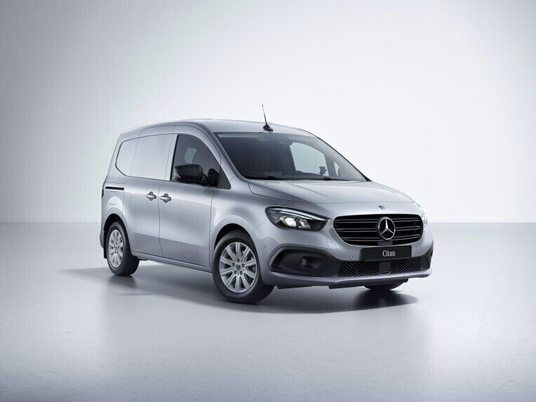 Mercedes-Benz Citan Furgone nella versione di allestimento SELECT.